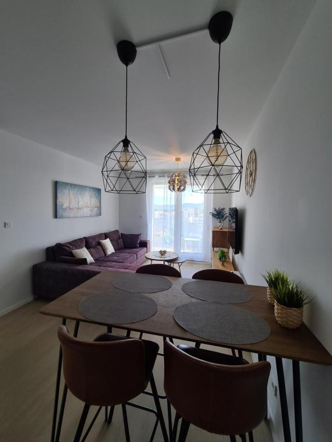 Mare With Parking Appartement *